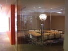 Офис компании Gensler, переговорная комната